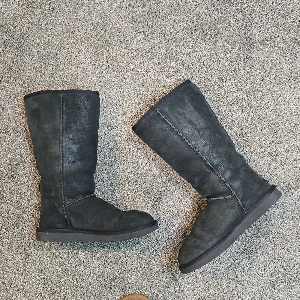 Ugg Australia Women 5804 Leather Tall Sheepskin Boots shoes sz 7